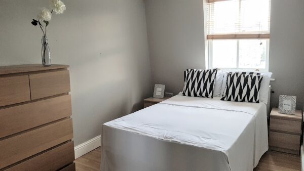 Studio 13@4 Colville Terrace W11 2BE (Council tax band A ) 2 bedroom Flat Price £2450p/m - Image 7