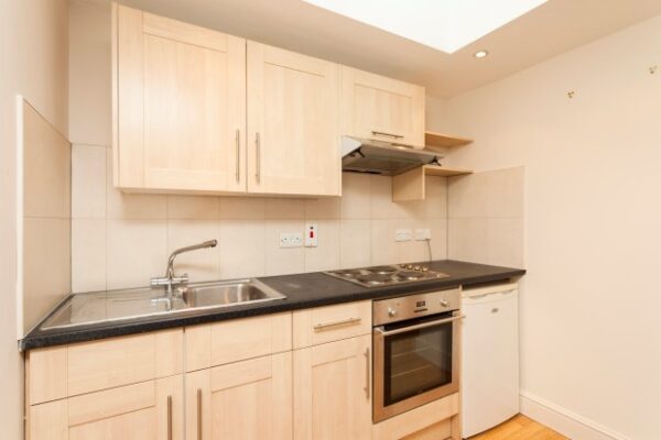 Studio 13@4 Colville Terrace W11 2BE (Council tax band A ) 2 bedroom Flat Price £2450p/m - Image 13