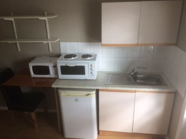 Studio 17@ 59 Prince’s Square W2 4PX (Council tax band A) Single self-contained studio 	Price £1150p/m - Image 3