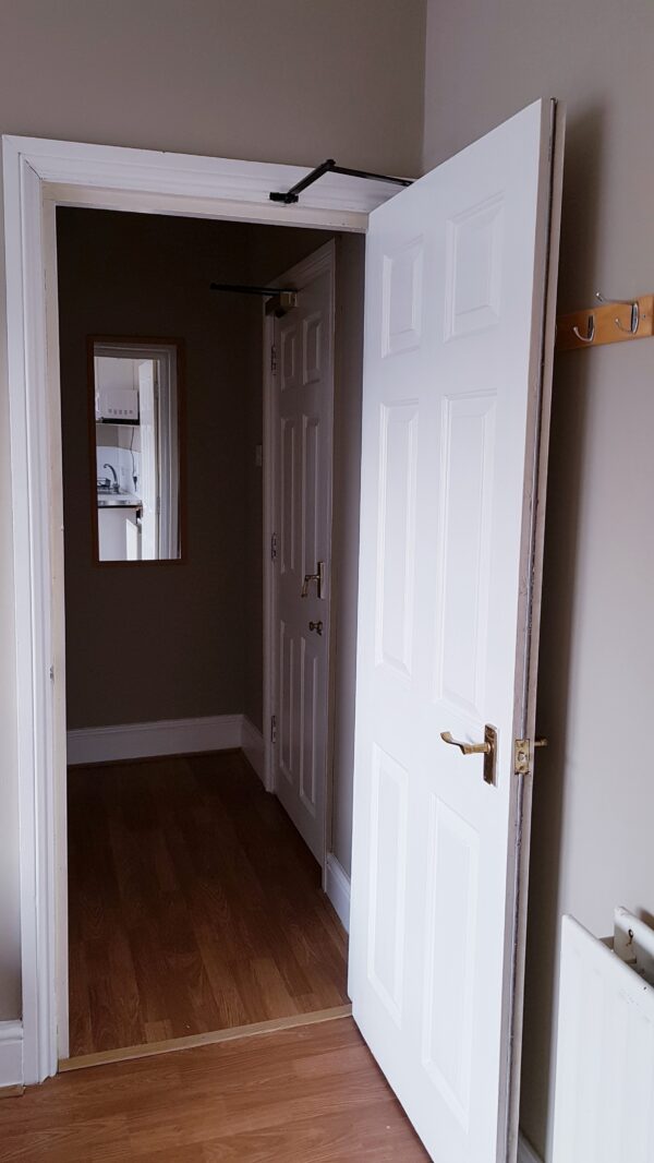 Studio 6@119 Sulgrave Road W6 7QH One bedfroom flat with open plan kitchen Price £1350p/m - Image 7