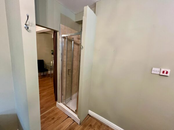 Second Floor Flat Front Bedfroom @49 Elsham Road W14 8HD One bedroom flat £1650p/m - Image 14