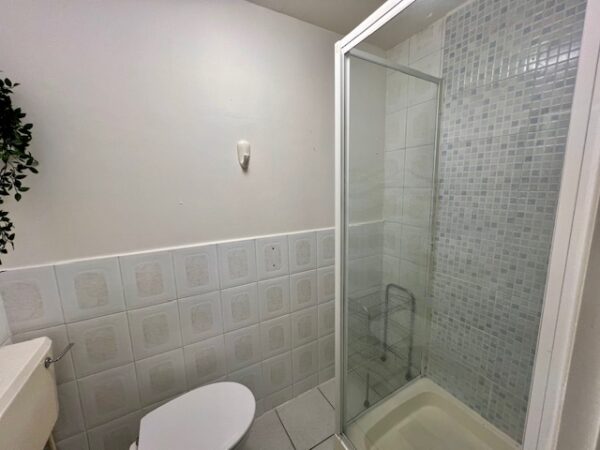 Studio 8@59 Prince’s Square W2 4PX (Council tax band A) Double self-contained studio with balcony Price £1360p/m - Image 16