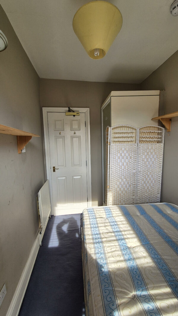 Studio 6@119 Sulgrave Road W6 7QH One bedfroom flat with open plan kitchen Price £1350p/m - Image 8