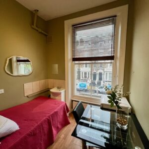 First Floor Front Small Single @ 71 Holland Road, London W14 8HL Single bedsit private shower shared kitchen and toilet £770p/m